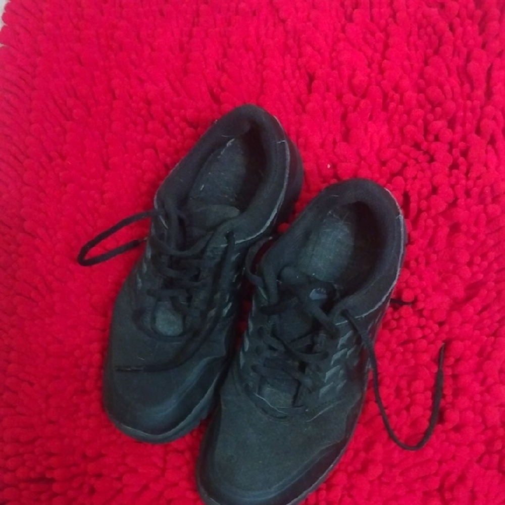 Nike Women's Black Sneakers